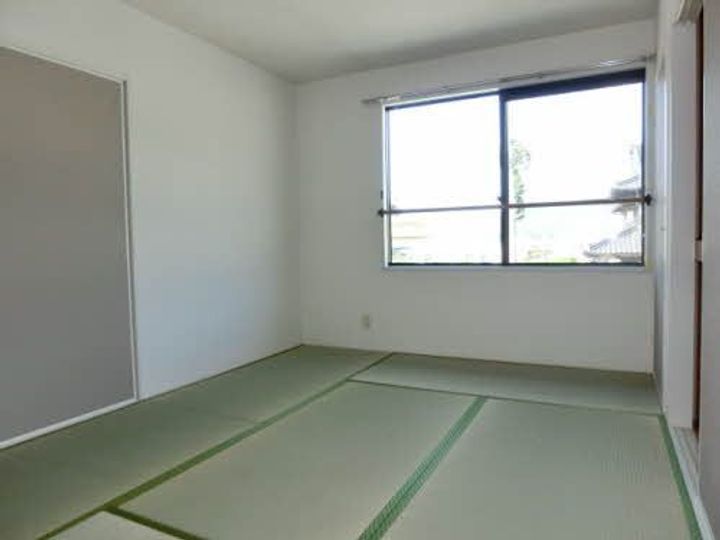 光ハウス B棟の居間