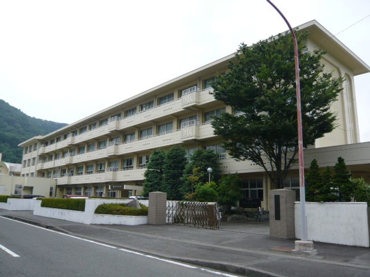 シークレフの周辺