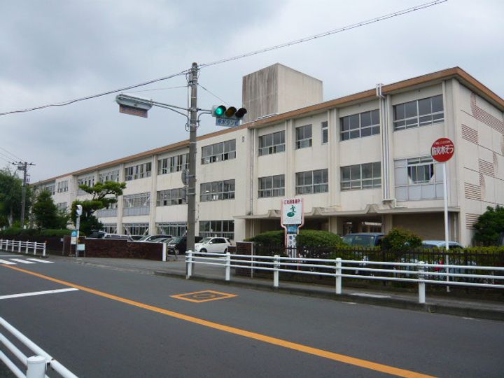 シークレフの周辺