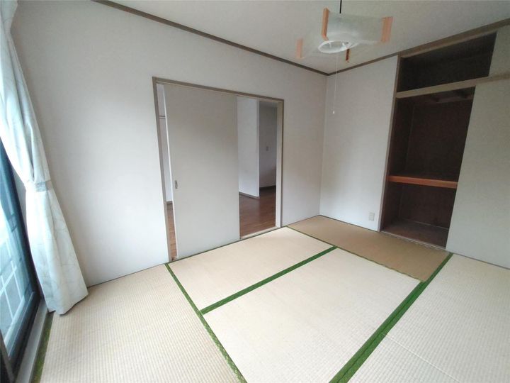 ディーセントハイツの内装