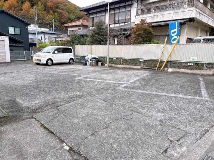 ハイツ成川の地図