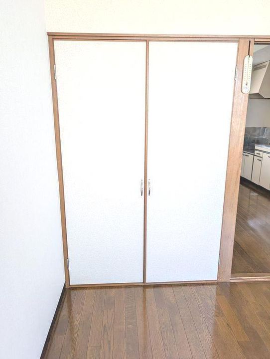 アイリスの内装