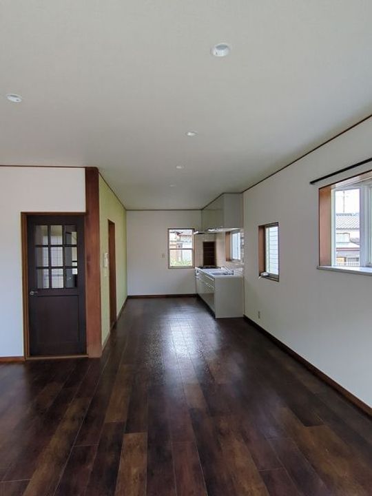 静岡県静岡市葵区新伝馬2(一戸建)の賃貸物件の居間