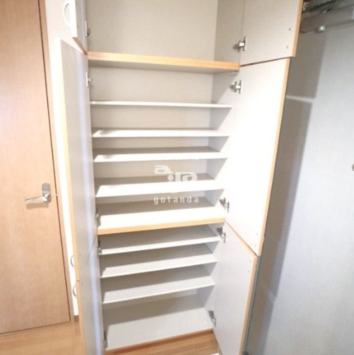 東京都大田区羽田3(マンション)の賃貸物件の玄関