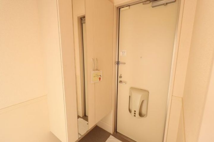 茨城県坂東市沓掛(アパート)の賃貸物件の玄関