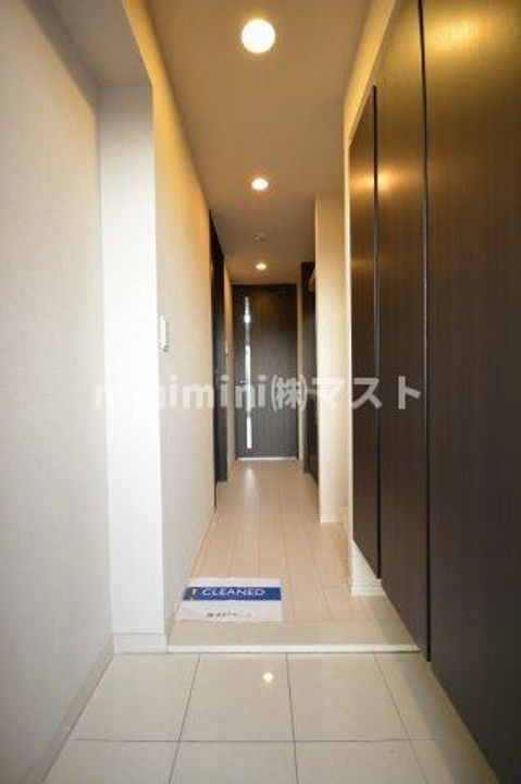 コンフォリア阿波座の玄関