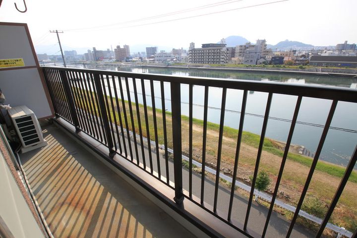 香川ビルの内装