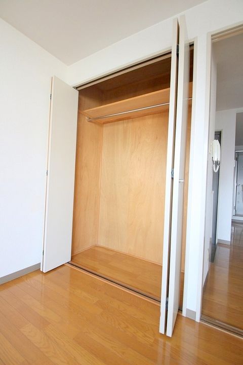 オダビルの内装