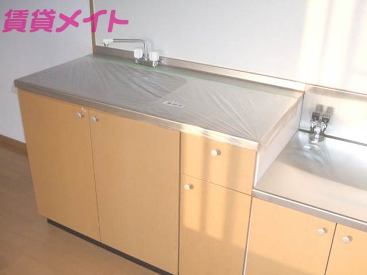 三重県伊勢市上地町(一戸建)の賃貸物件のキッチン