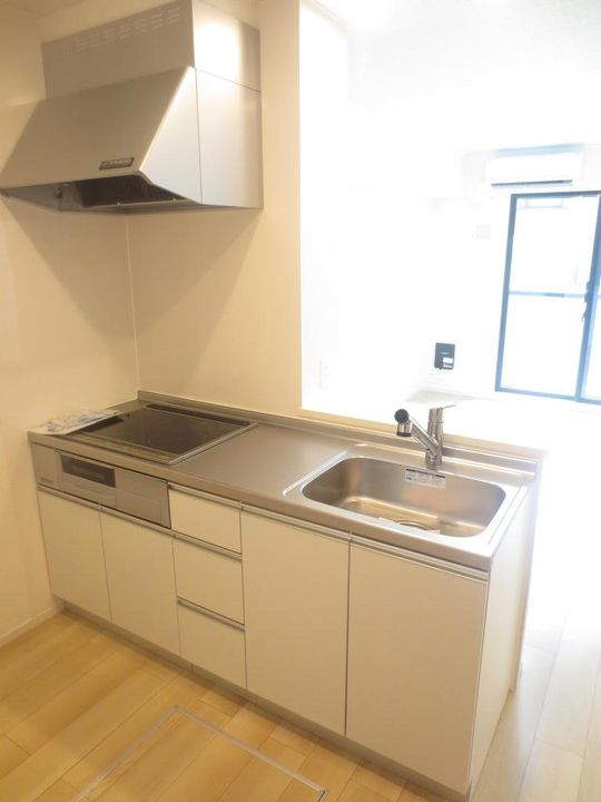 茨城県ひたちなか市大字足崎(アパート)の賃貸物件のキッチン