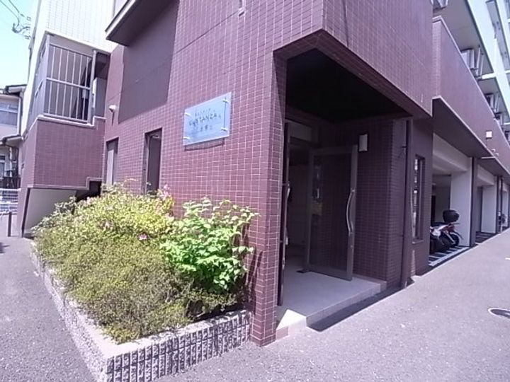 エルスタンザ子平町の地図