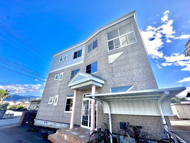 シャルム千歳の外観