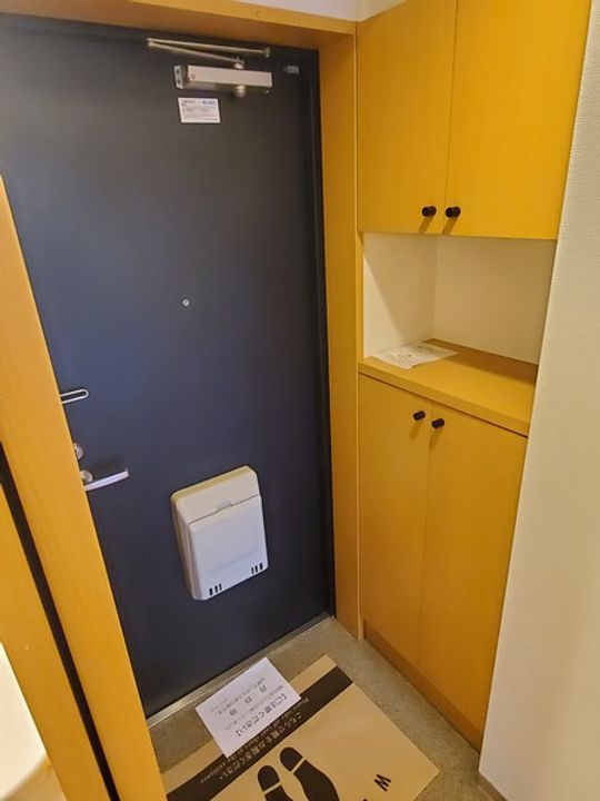 Reverie(レヴェリー)の玄関