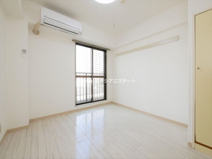 グランビルド平林の居間