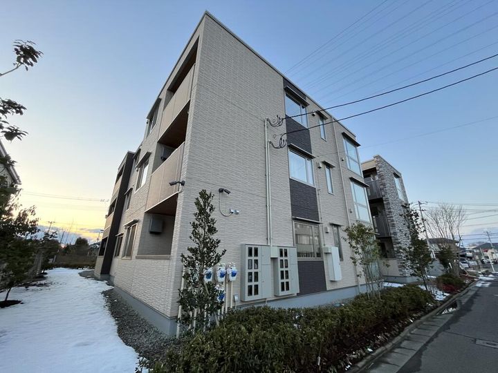 ヴィラ ゼルコバの外観