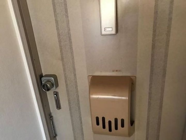 モンロジュマンの玄関