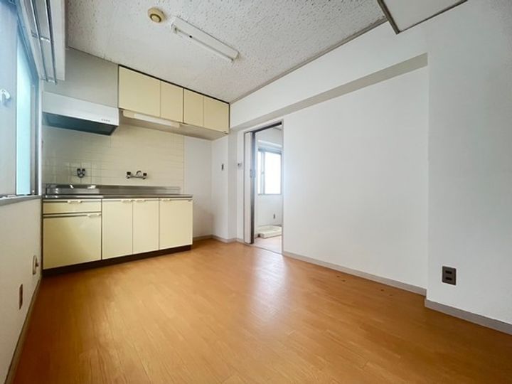 メゾン・ド・プチGの居間