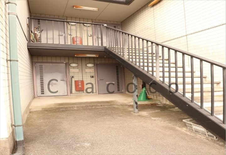 シャイン・クレストBの地図