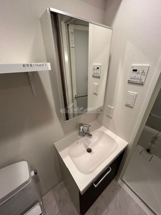 ジェノヴィア横浜石川町の内装