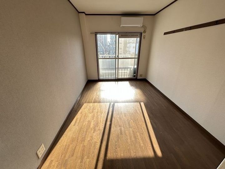 エントピア鴨池Vの居間