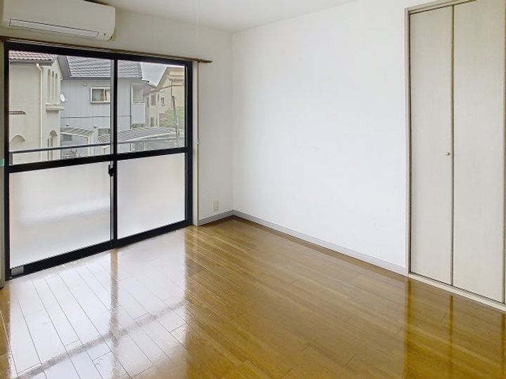 岩崎ハイツIIの居間