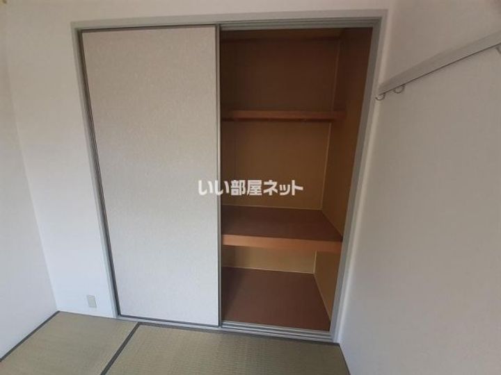 サンバーストの内装