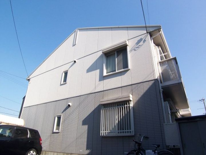 クレセント松浜の外観