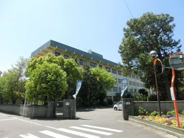 別子コーポの周辺
