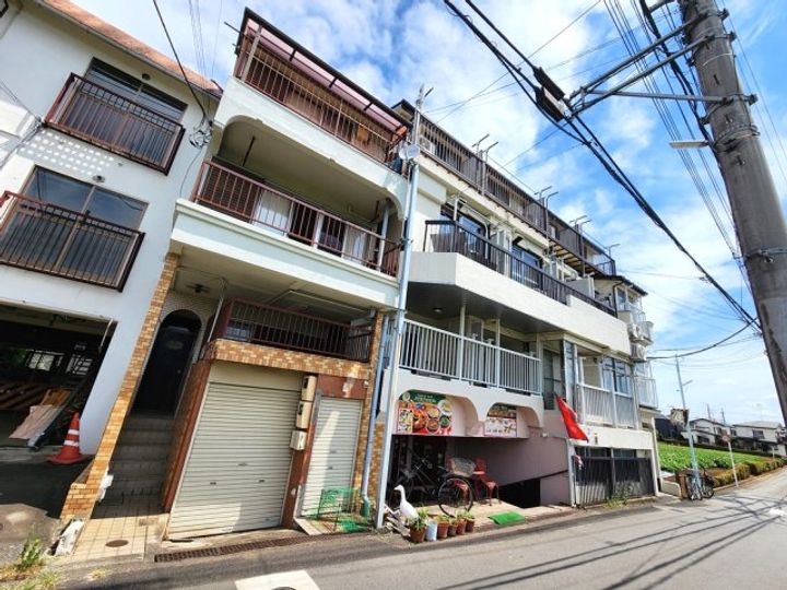 ユー18ビルの外観