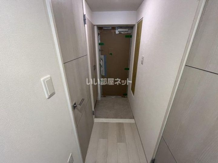 大阪府八尾市末広町4(マンション)の賃貸物件の玄関