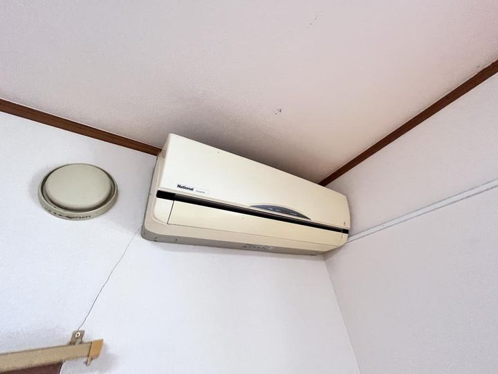 イーストハウスの内装