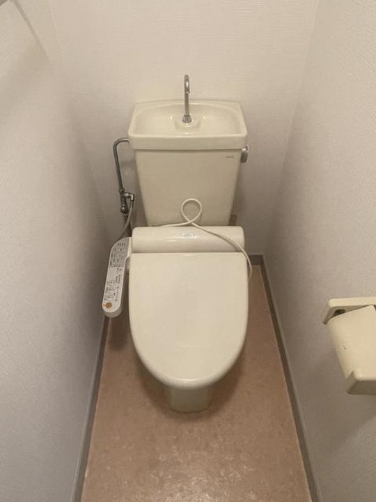 広岡ビルの内装