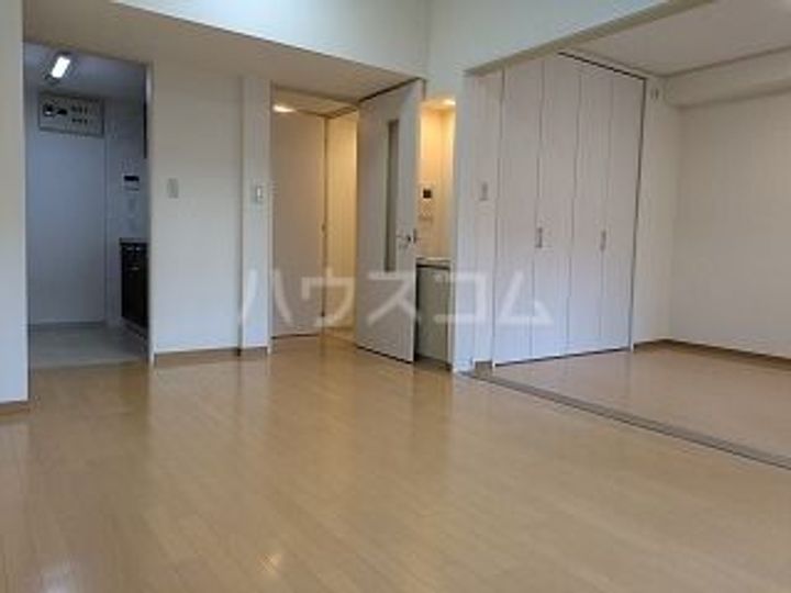 パーク・ノヴァ市川の居間