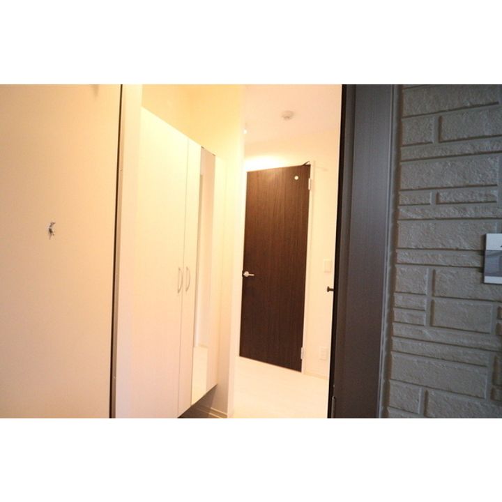 シャンベルタン A棟の玄関