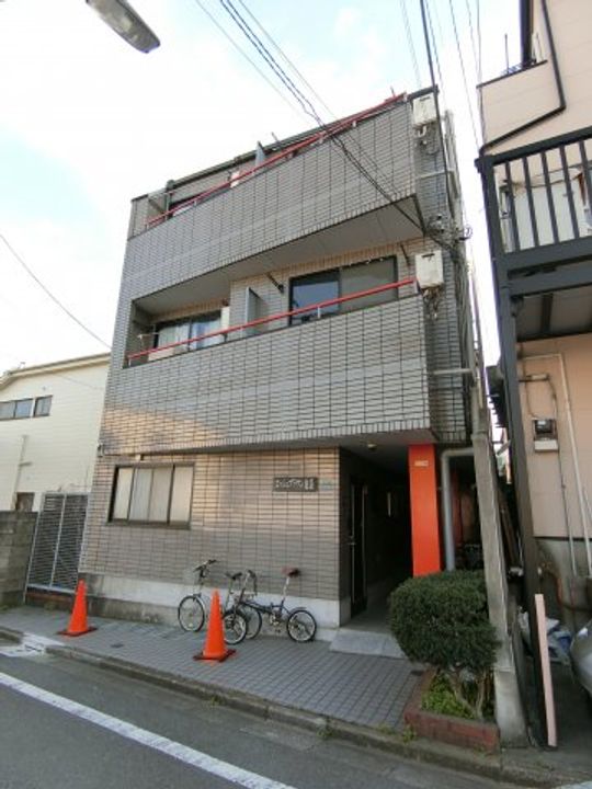 ロッシュブラウン池袋の外観