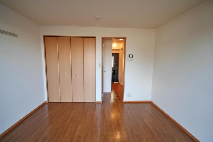 アバンティコートIIの居間