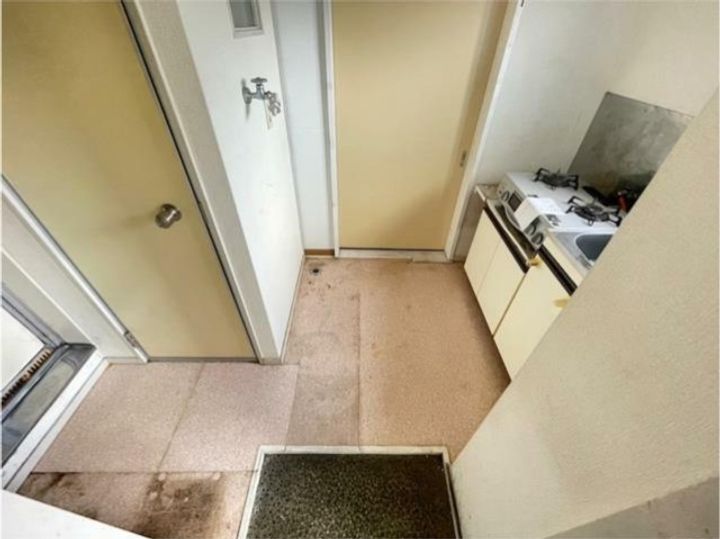 東京都立川市栄町2(アパート)の賃貸物件の玄関