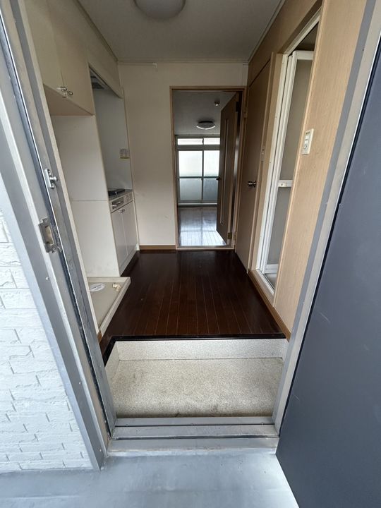 エクセルハイムBの玄関