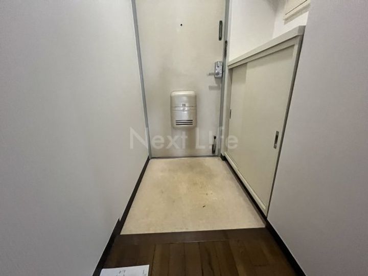 東京都八王子市千人町4(マンション)の賃貸物件の玄関