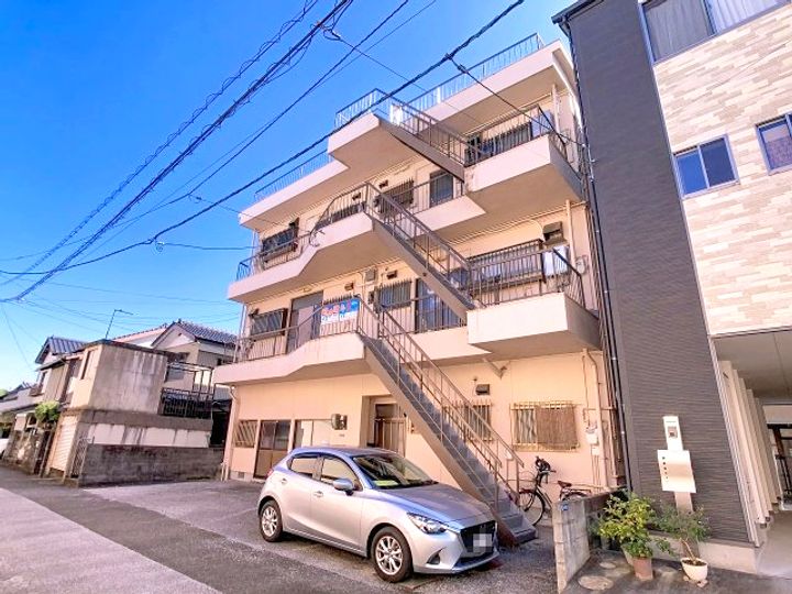 サンハイツ鴨部の外観