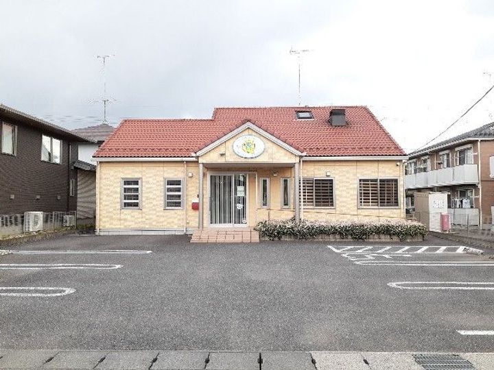 ニラ・エミネンス Aの周辺