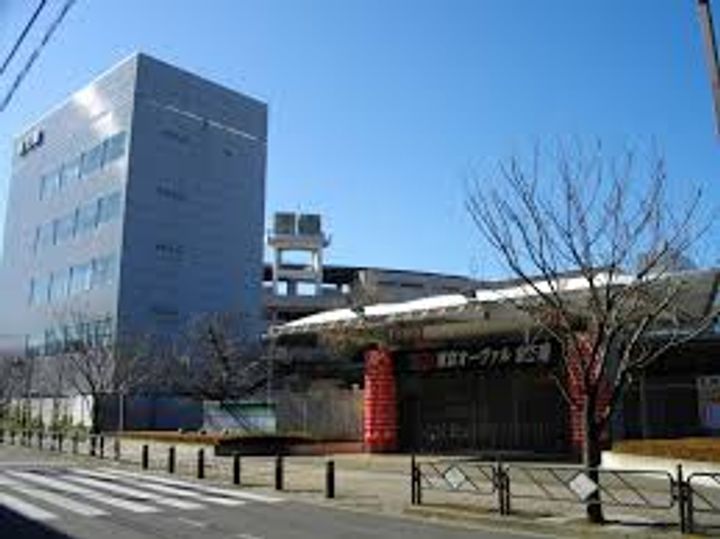 グランチェスタの周辺