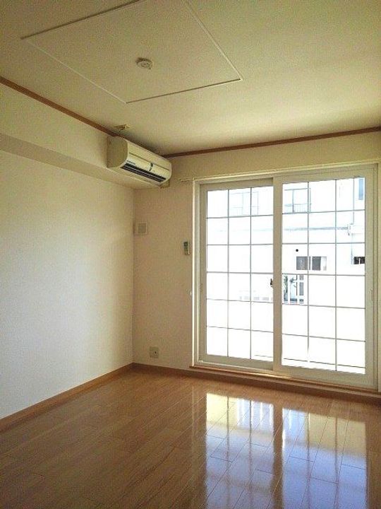 福島県伊達市霊山町掛田字西裏(アパート)の賃貸物件の居間