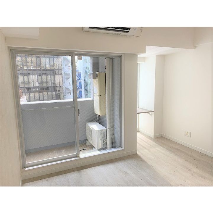 ニューシティアパートメンツ新川IIの居間