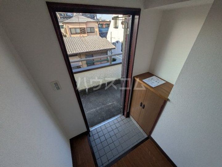 コーポラスソネットの玄関