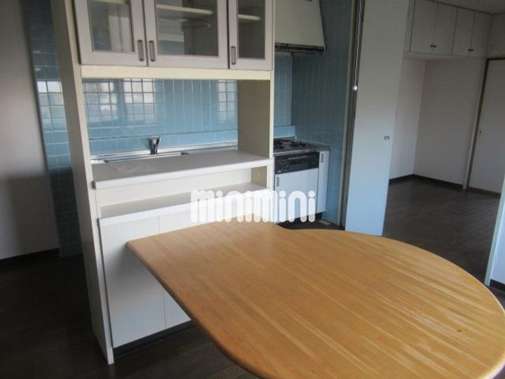 ハウスミヤタの居間