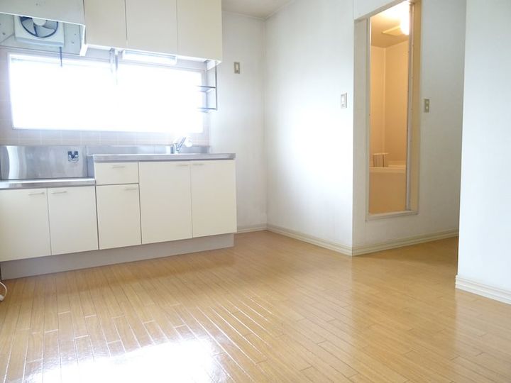 フレグランス真鍋の居間
