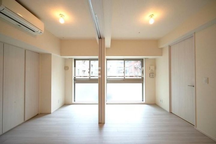 ディームス大手町ノースの居間