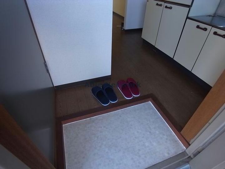 岐阜県岐阜市鏡島中1(マンション)の賃貸物件の玄関