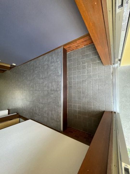 コーポ石渡佐原E棟の玄関